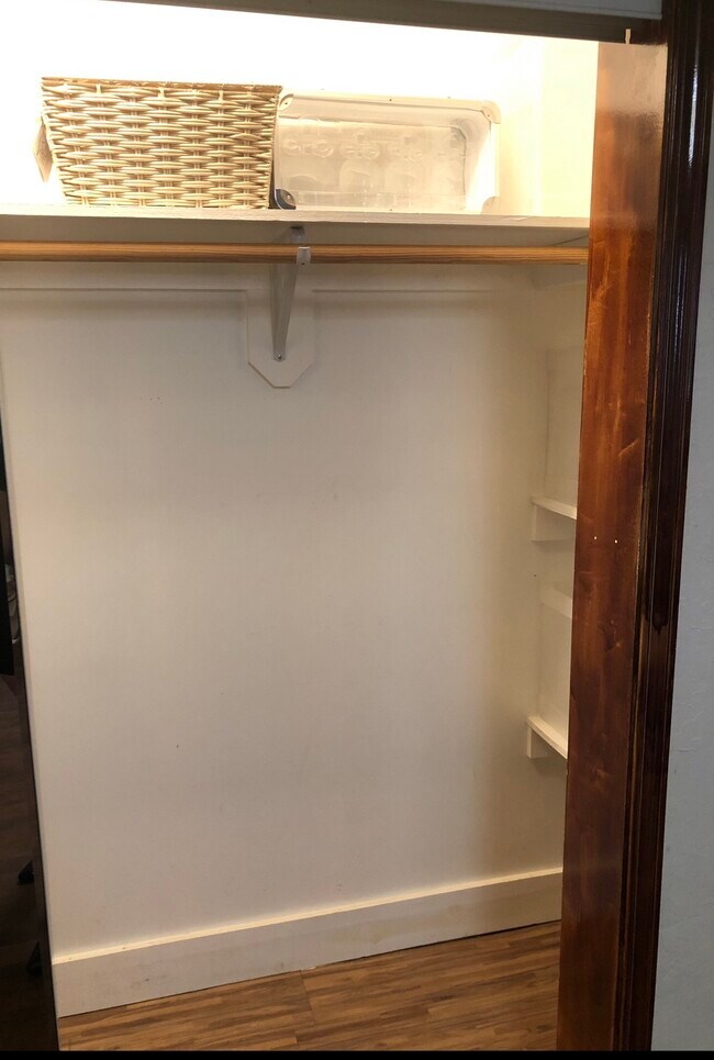 Building Photo - 50 Dunsmuir St