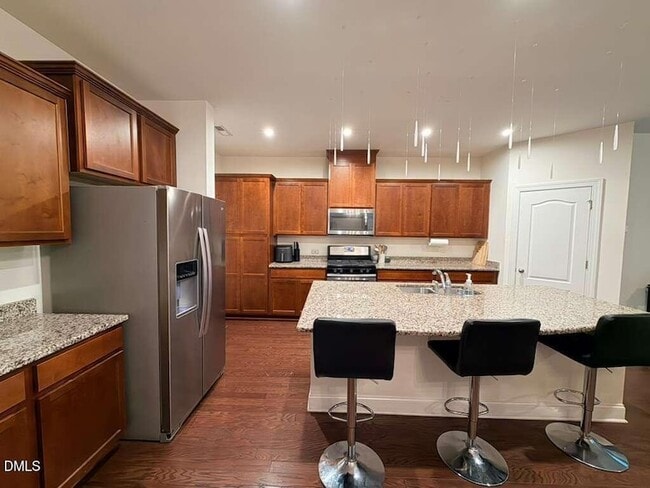 Building Photo - 735 Lampwick Ln