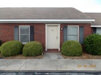 Building Photo - 140 Lanier Dr