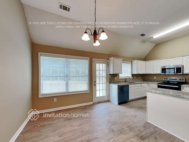 Building Photo - 5915 Raventree Ct