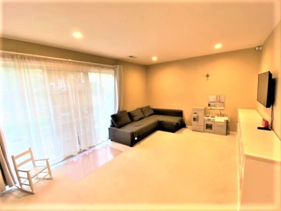 Building Photo - 3406 Carriage Ct