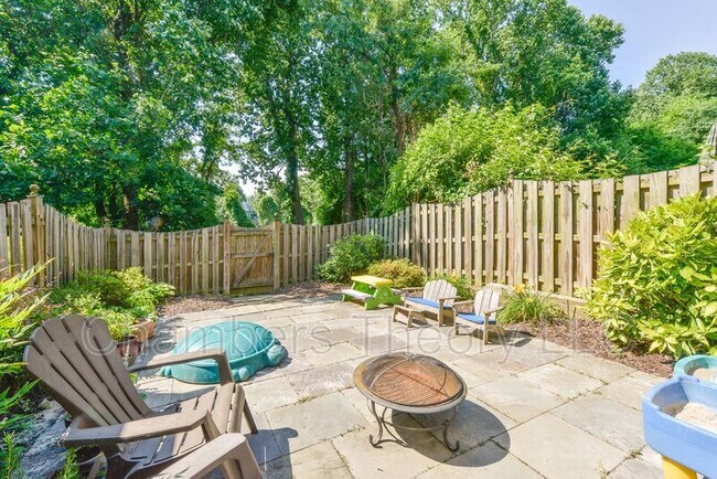 Building Photo - 6868 McLean Province Cir