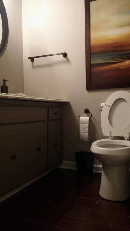 Building Photo - 403 Leary Ct