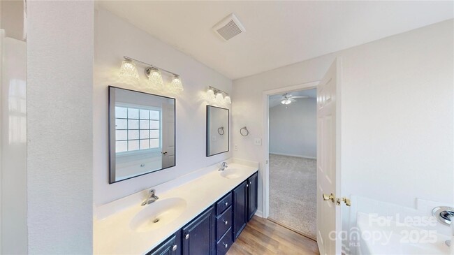 Building Photo - 12911 Walking Stick Dr