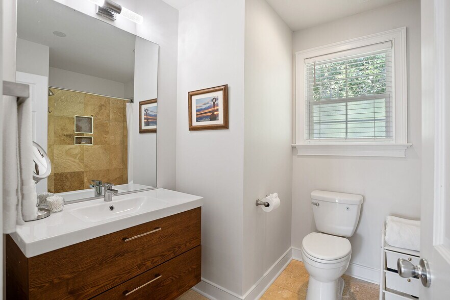 Building Photo - 3739 Tim St