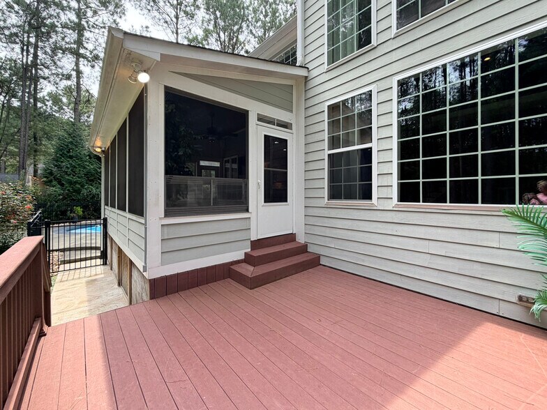 Building Photo - 5604 Pine Rock Ct