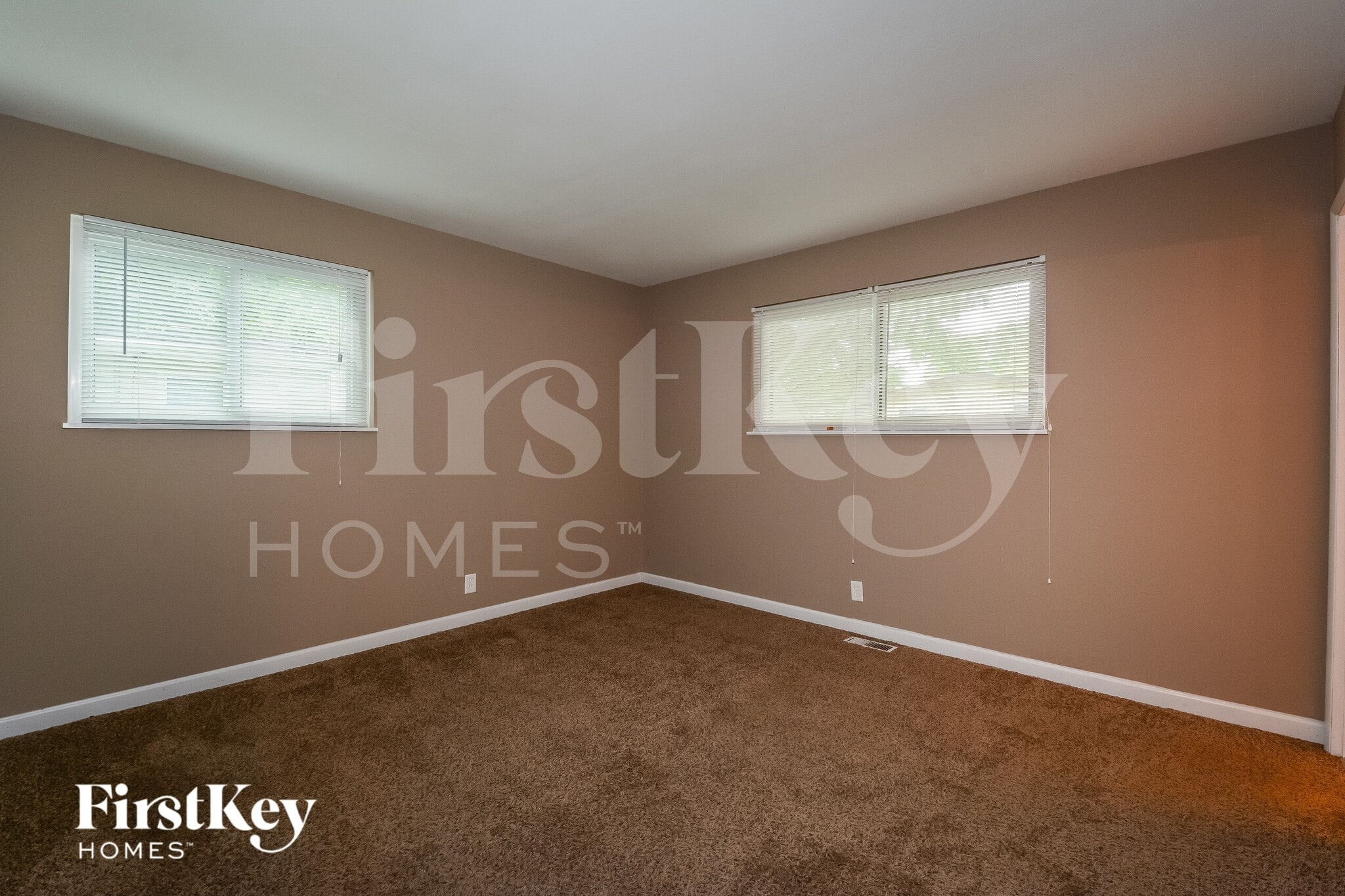 Building Photo - 400 Humes Ln
