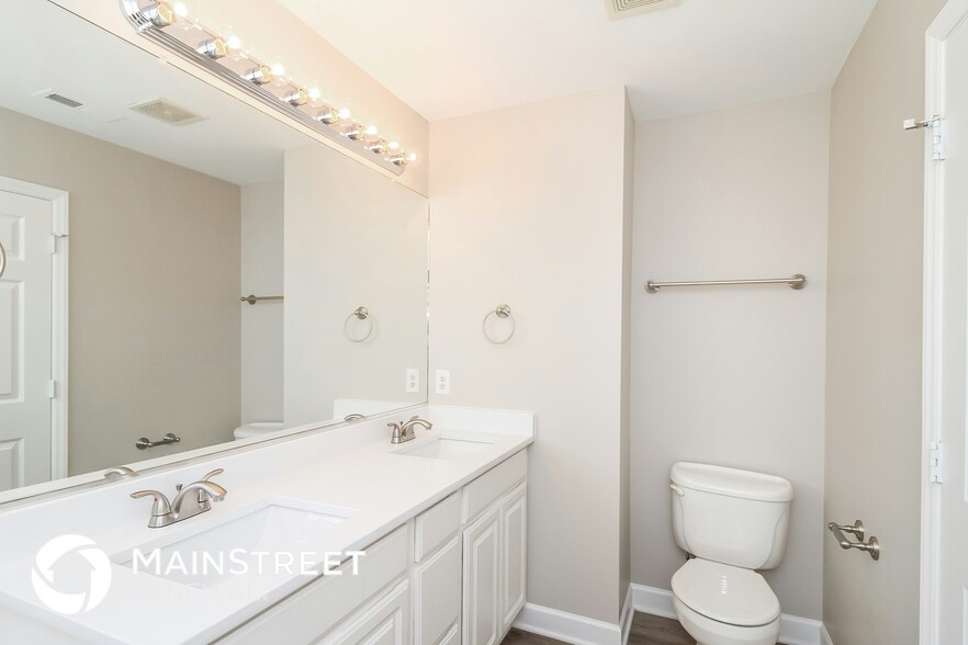 Building Photo - 4510 Frandale Dr