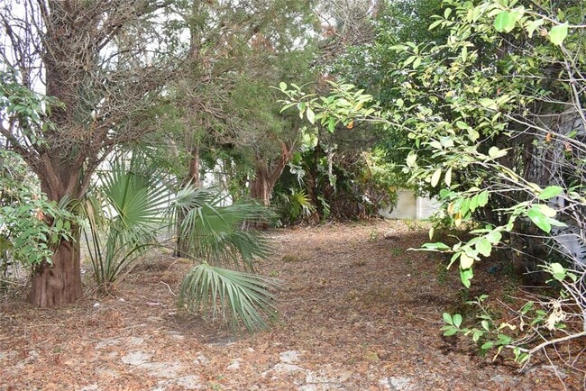 Building Photo - 7615 Karen Dr