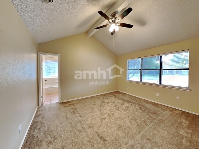Building Photo - 3717 Flagstone Ave