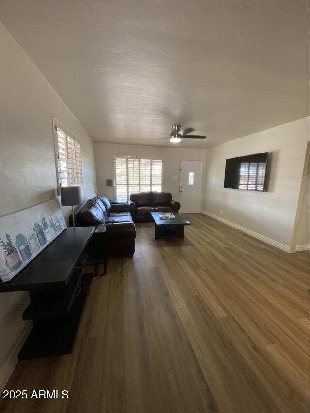 Building Photo - 2012 W Indianola Ave