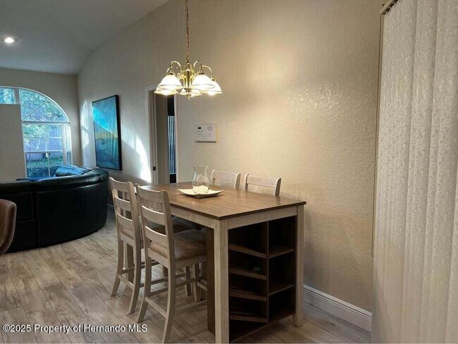 Building Photo - 9448 Tooke Shore Dr