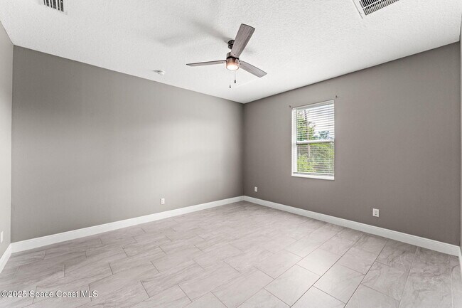 Building Photo - 295 San Marino Rd SW