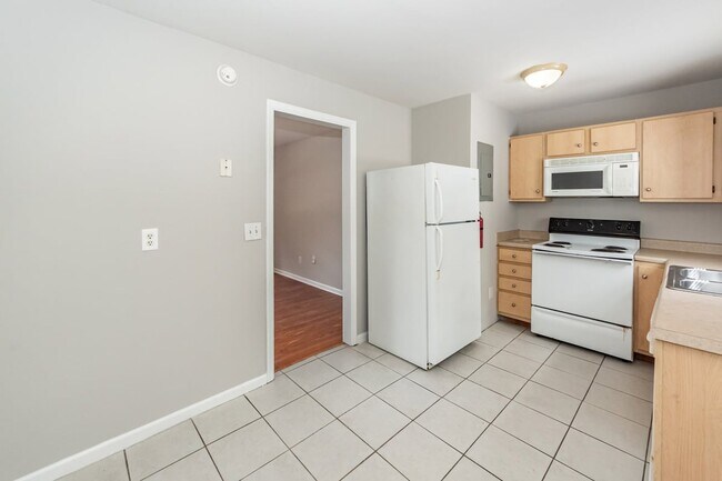 Building Photo - 2107 Rondo St