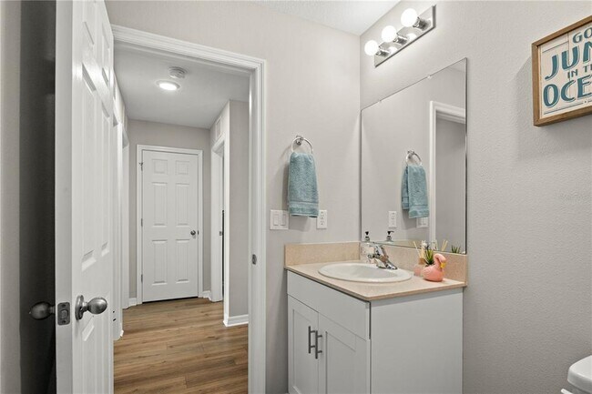Building Photo - 7580 Freesia Trce