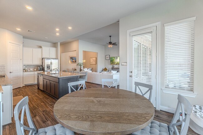 Building Photo - 25403 Angelwood Springs Ln