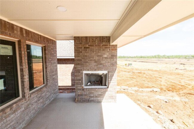 Building Photo - Brand NEW 3 Bedroom 2 Bathroom Home in Tuscany Lakes (Piedmont Schools) with Storm Shelter and Sp...