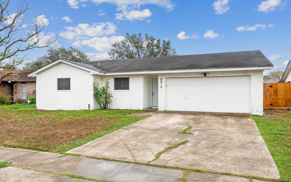 Building Photo - 4014 Richwood Cir