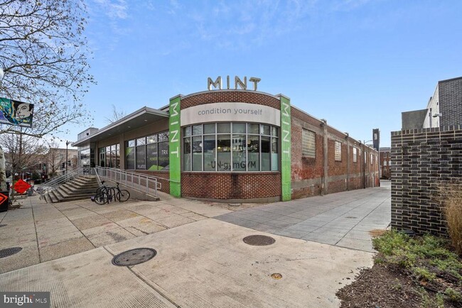 Building Photo - 1921 19th St NW