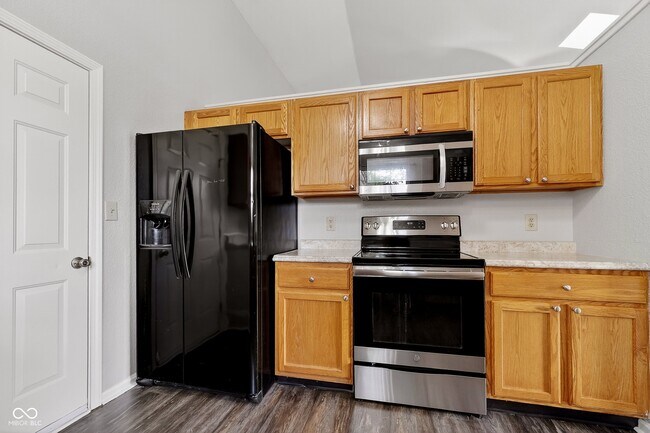 Building Photo - 6626 Crossbridge Dr