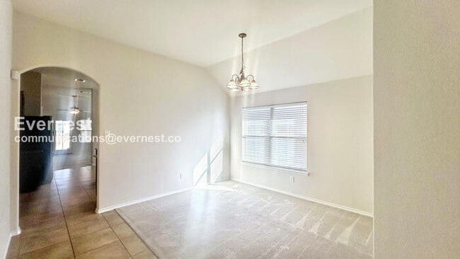 Building Photo - 129 Snowflake Dr