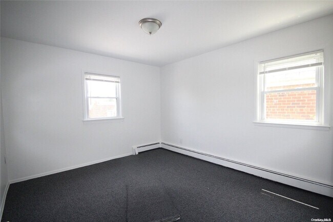 Building Photo - 80-03 165th St