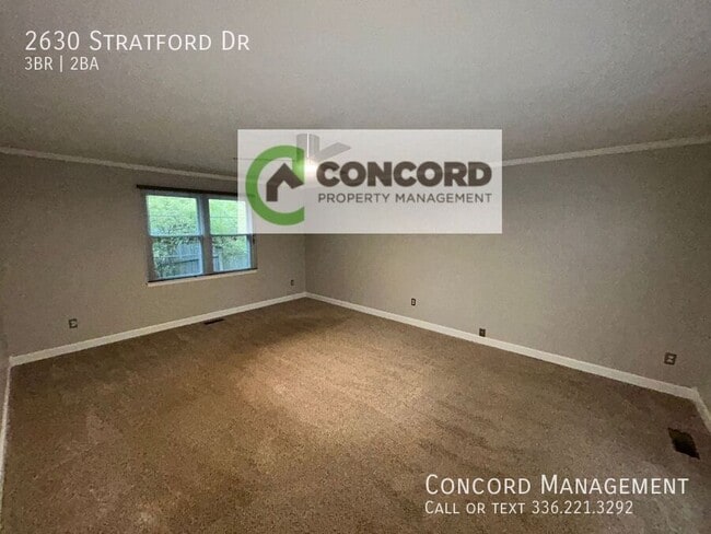 Building Photo - 2630 Stratford Dr
