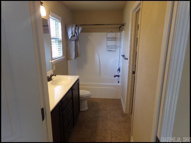 Building Photo - 5532 Trammel Estates Dr