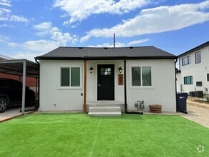 Building Photo - Beautifully Updated 2-Bedroom Home in Sandy!