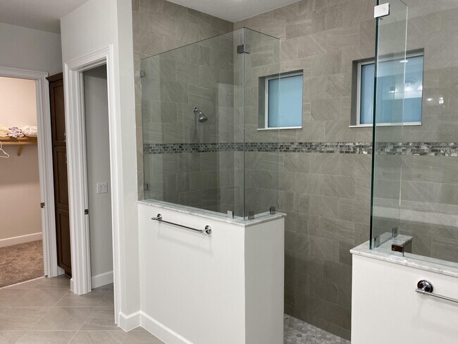 Building Photo - 4685 Estates Cir