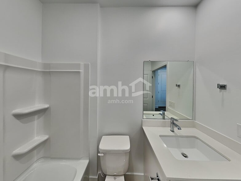 Building Photo - 9635 Harkes Dr