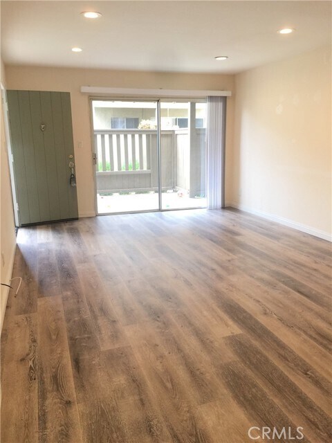 Building Photo - 1345 Cabrillo Park Dr