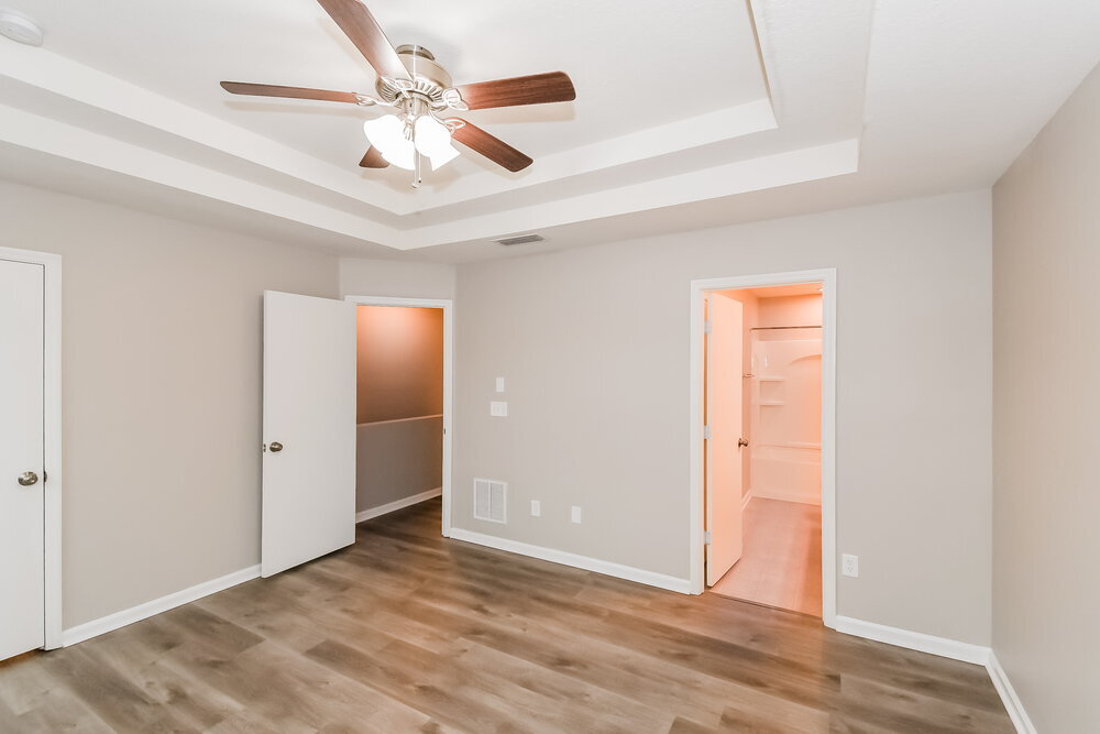 Building Photo - 6055 Bartram Village Dr