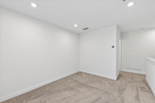 Building Photo - 530 Billingsley Rd