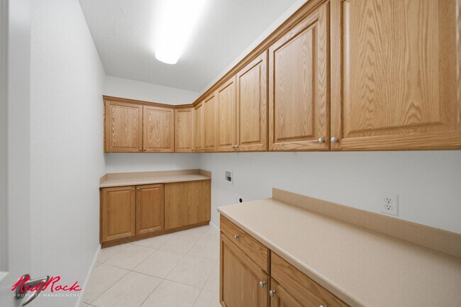 Building Photo - 1546 Morane Manor Dr