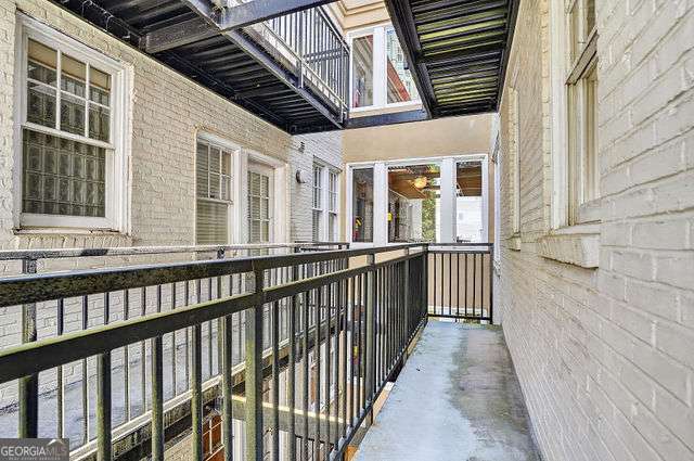 Building Photo - 2840 Peachtree Rd NW