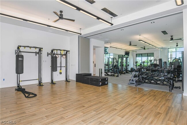 Building Photo - 11861 Venetian Lagoon Dr