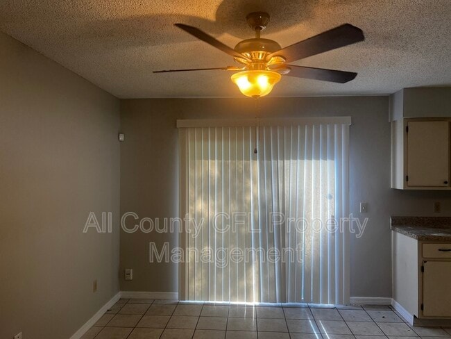 Building Photo - 7739 Range Dr