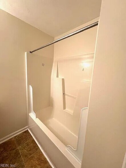 Building Photo - 2264 Bizzone Cir