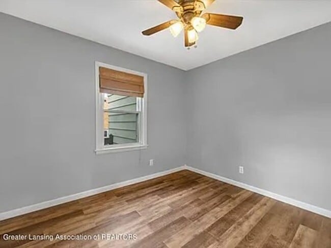 Building Photo - Move-In Ready 3 Bed, 2 Bath in Lansing (Section 8 Approved)