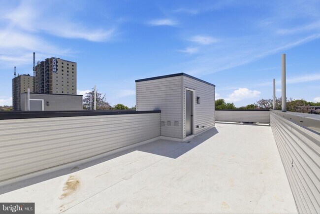 Building Photo - 2532 N 11th St