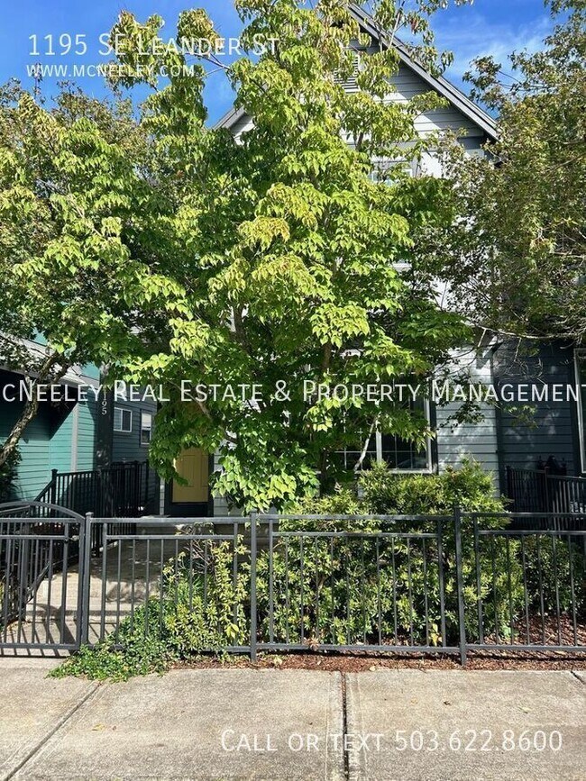 Primary Photo - 1195 SE Leander St