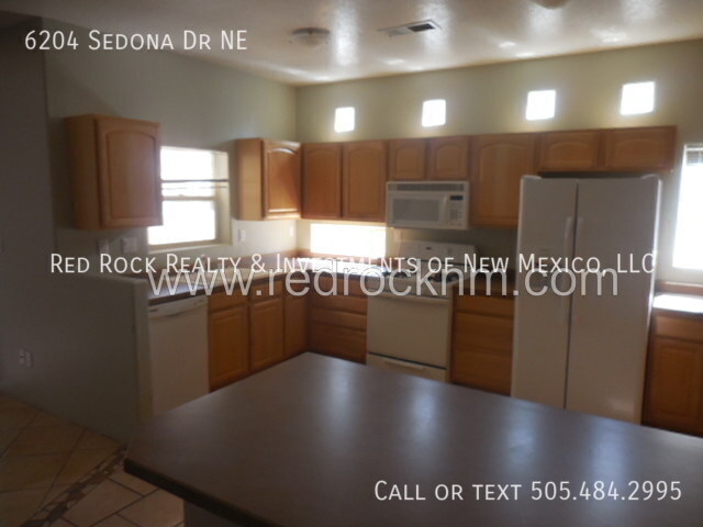 Building Photo - 6204 Sedona Dr NE