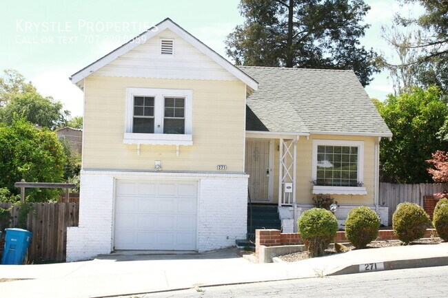 Primary Photo - Must see! Lovely home on corner lot with f...