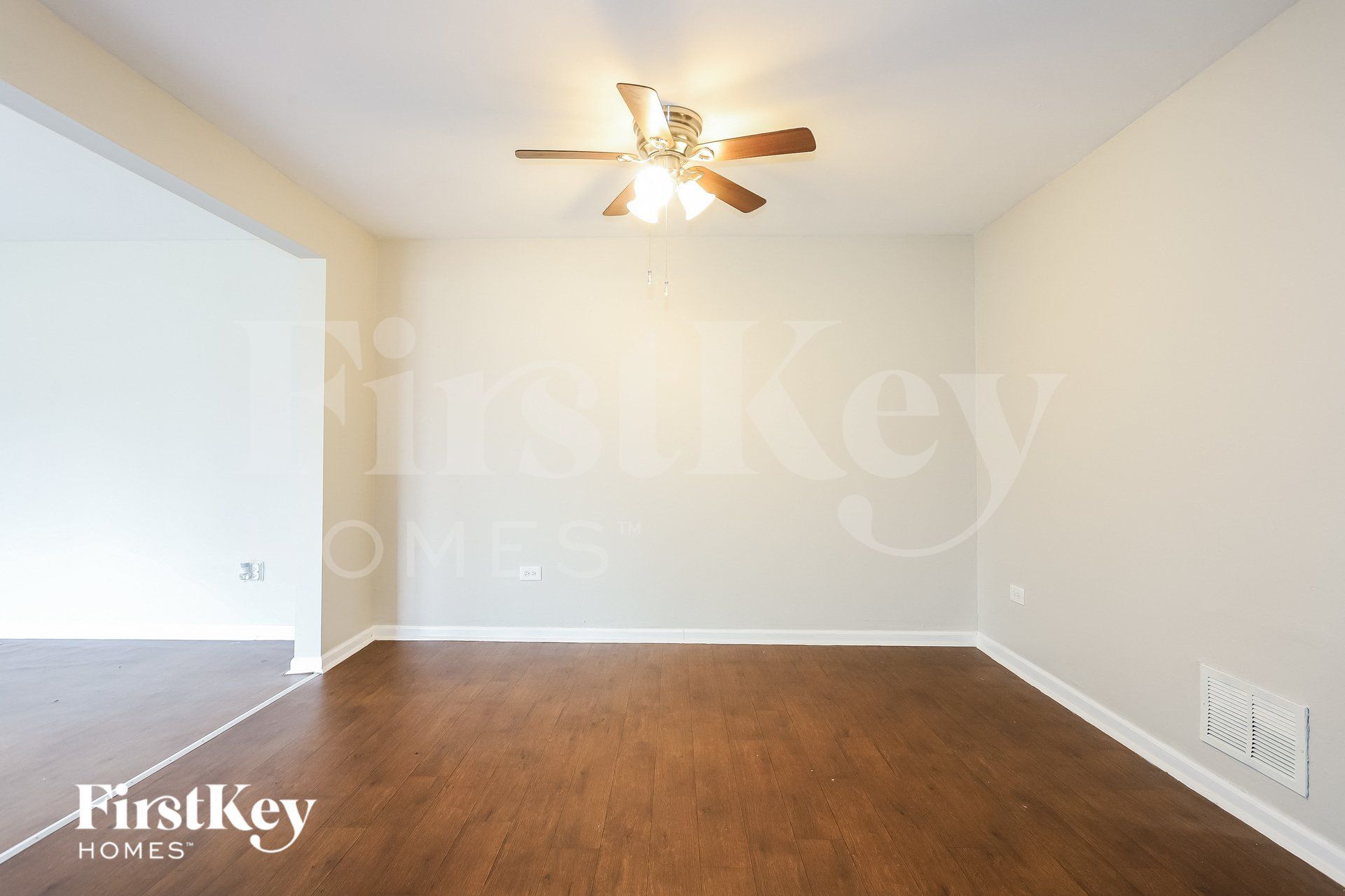 Building Photo - 803 Blackhawk Dr