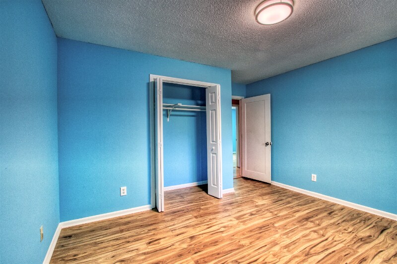 Building Photo - 209 Bayberry Ln