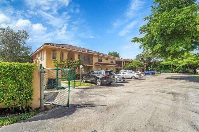 Building Photo - 9182 NW 40th St