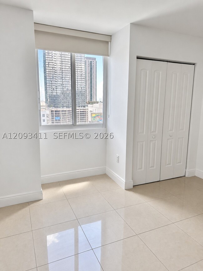Building Photo - 850 N Miami Ave