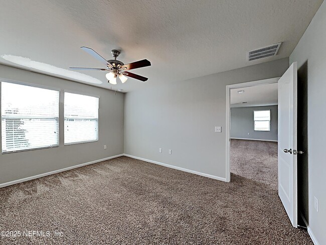 Building Photo - 2209 Pebble Point Dr