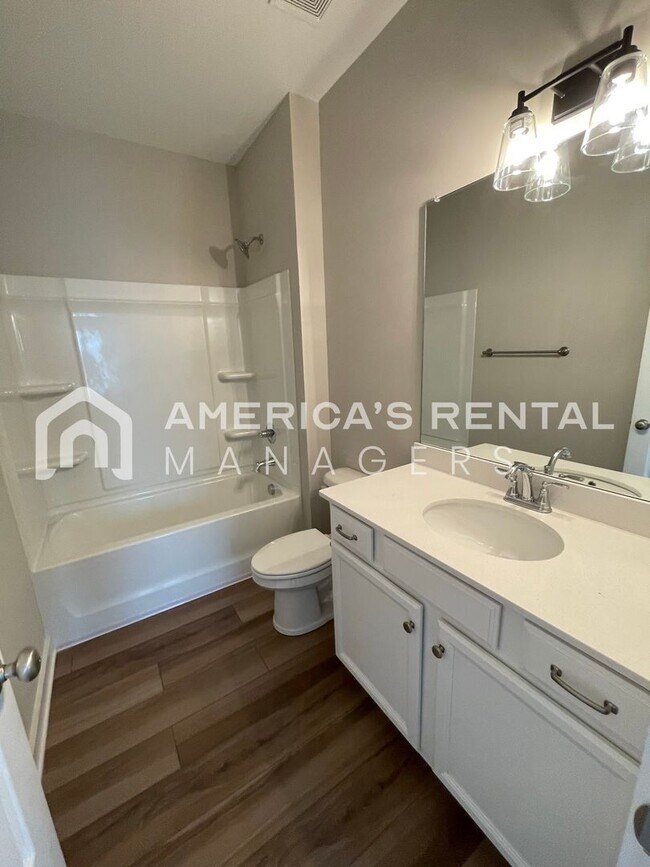 Building Photo - Home for Rent in Eastaboga, AL!!! Availabl...